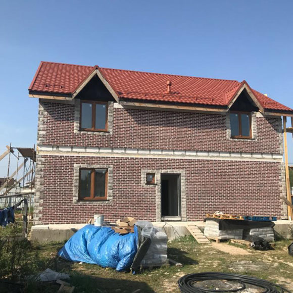 Отделка фасада декоративным кирпичом 220м2